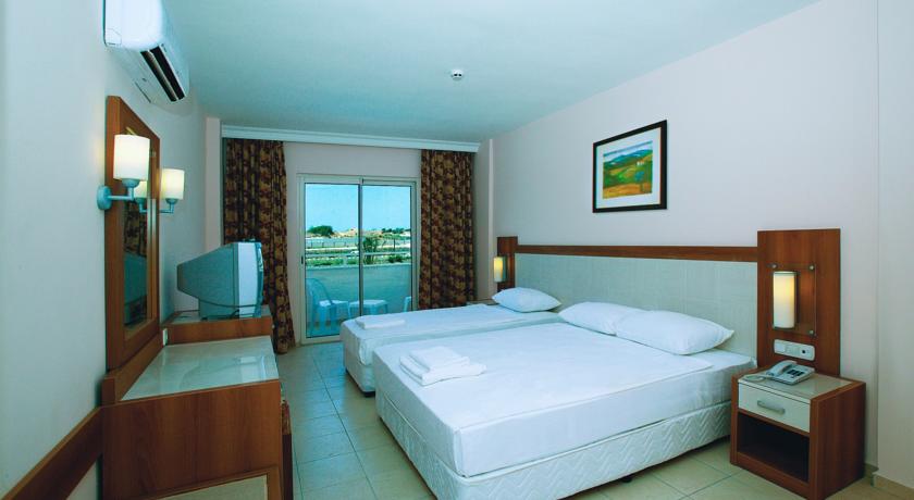 Aral Hotel Side 3*