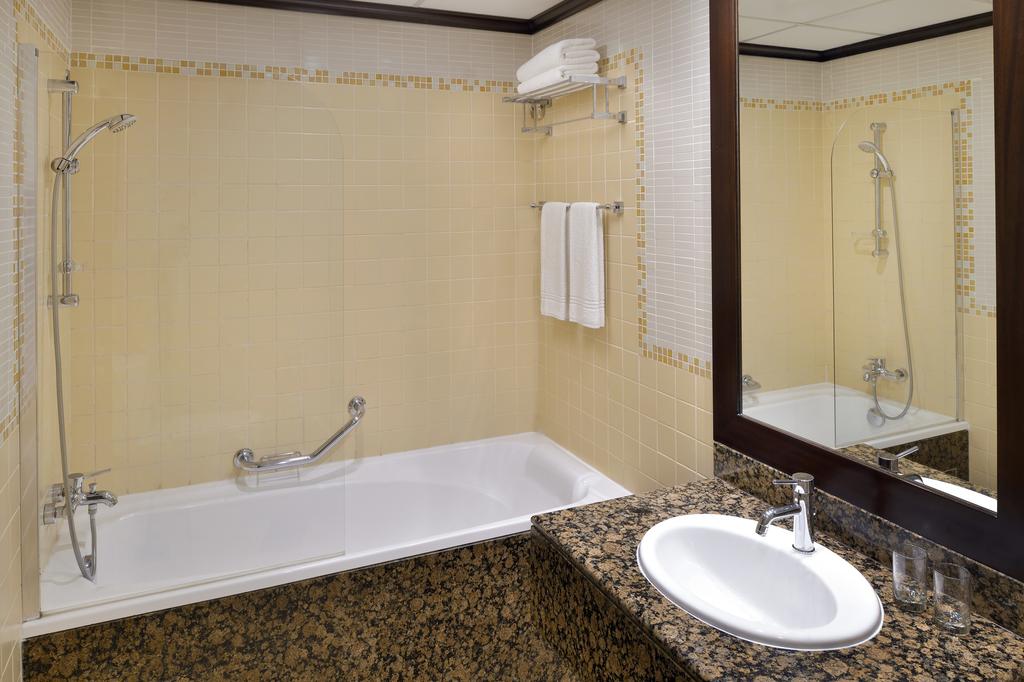 Delta Hotels by Marriott, Jumeirah Beach 4*, фото 16