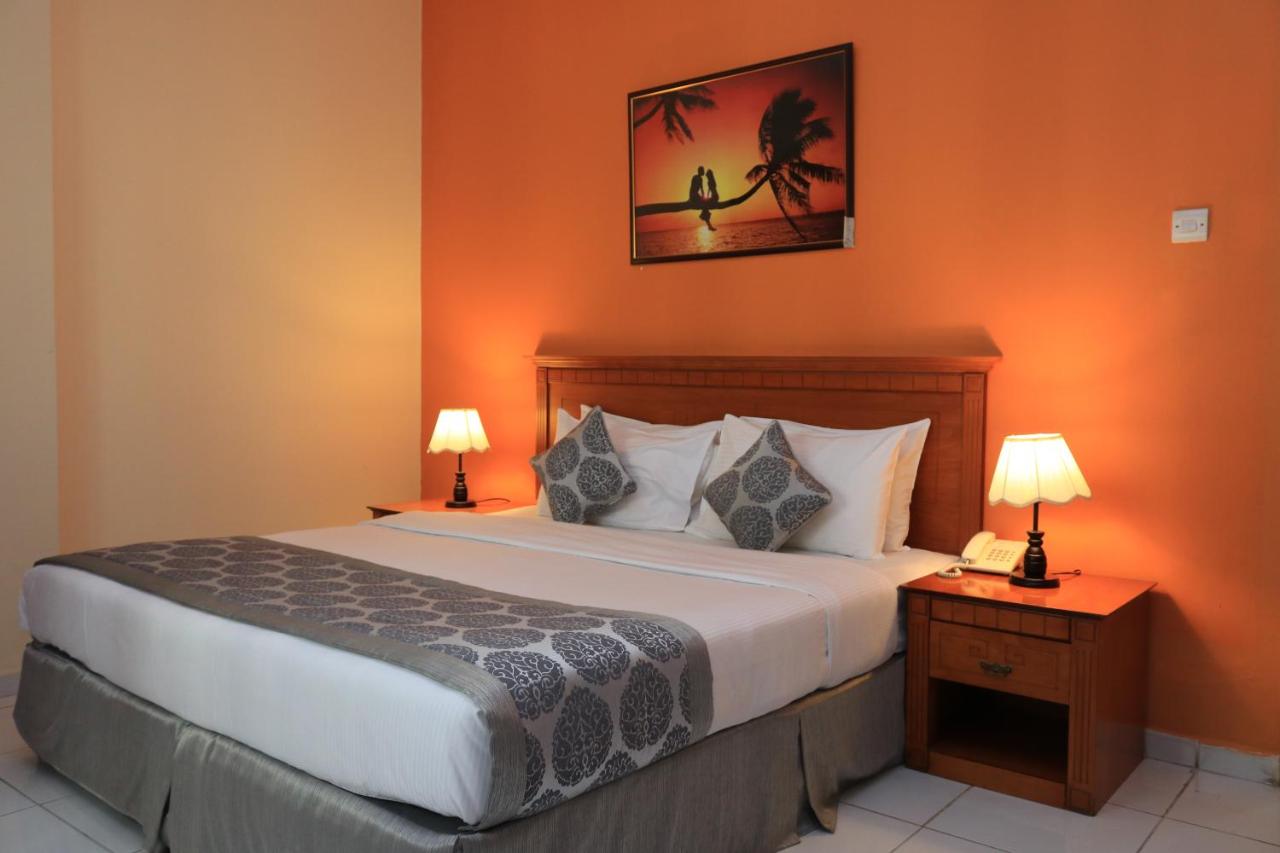 Al Maha Regency Hotel Suites 3*