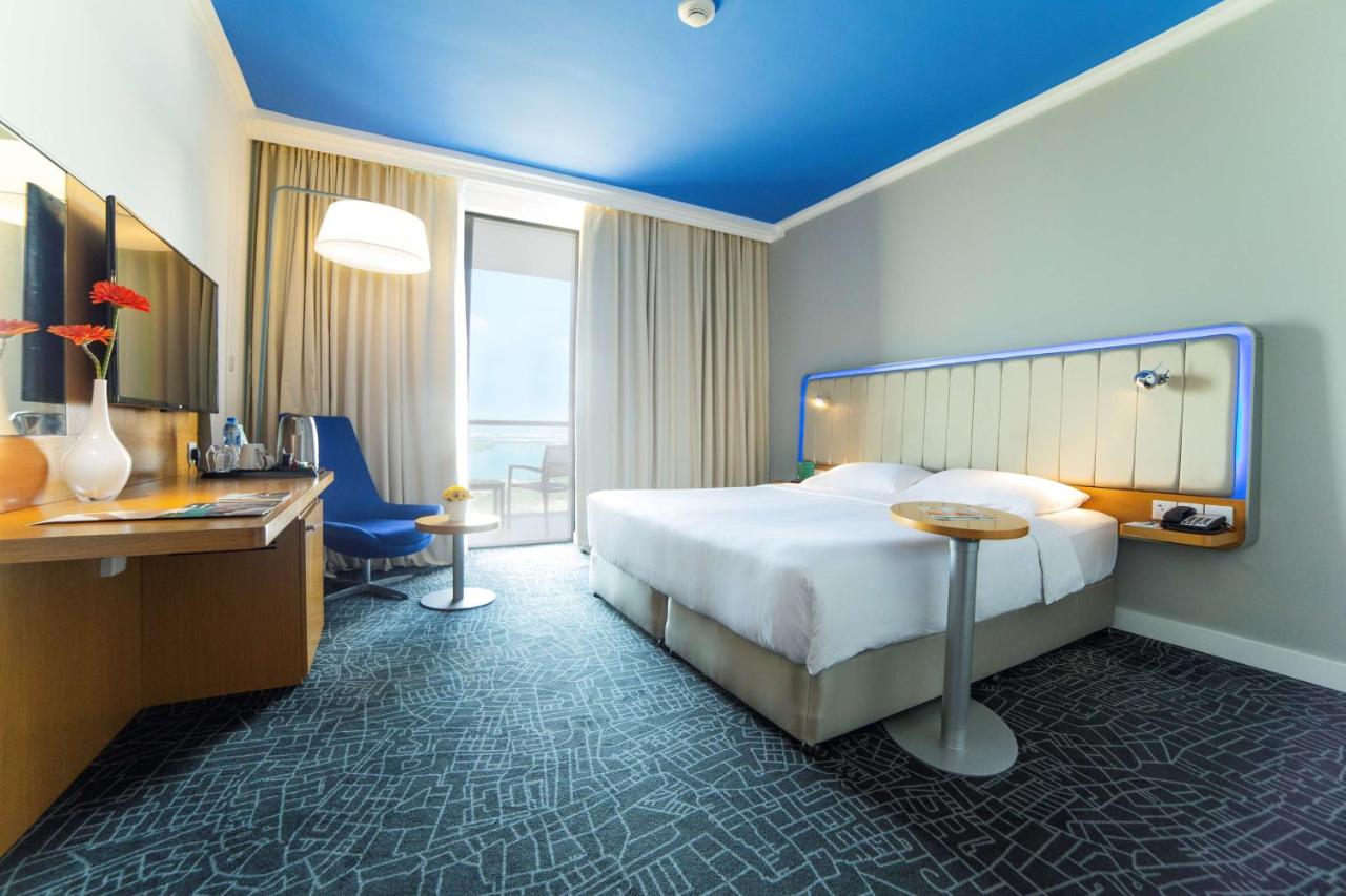 Park Inn by Radisson Abu Dhabi Yas Island 3*, фото 15