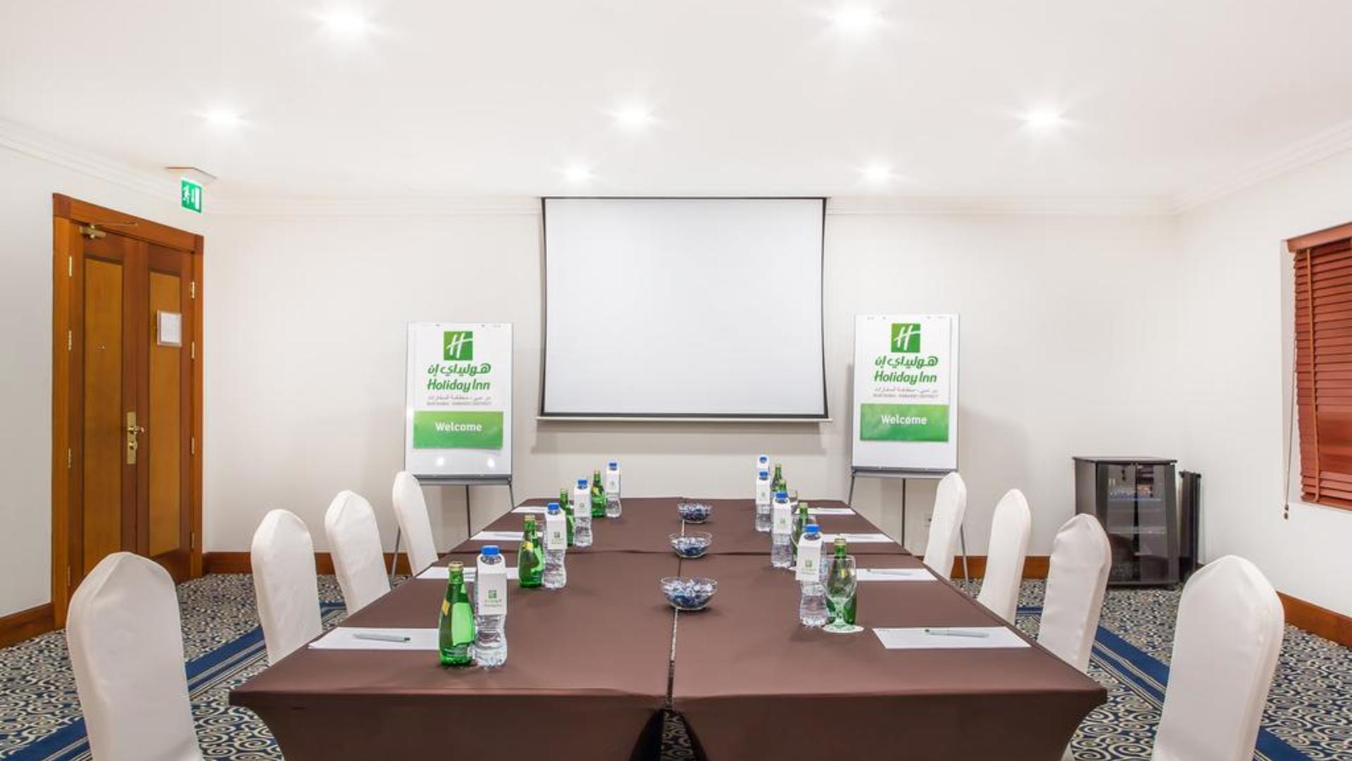 Holiday Inn Bur Dubai - Embassy District 4*, фото 12