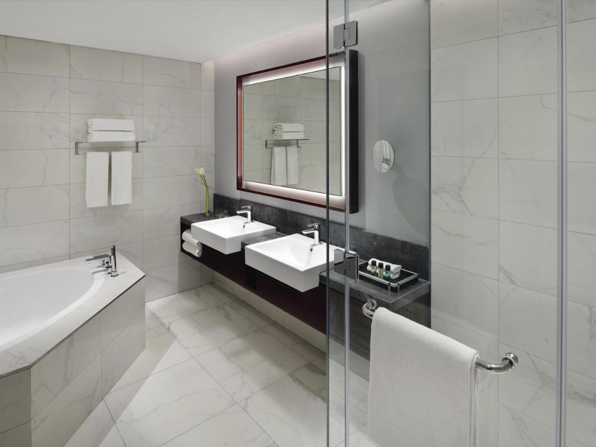 Movenpick Bur Dubai 5*, фото 10