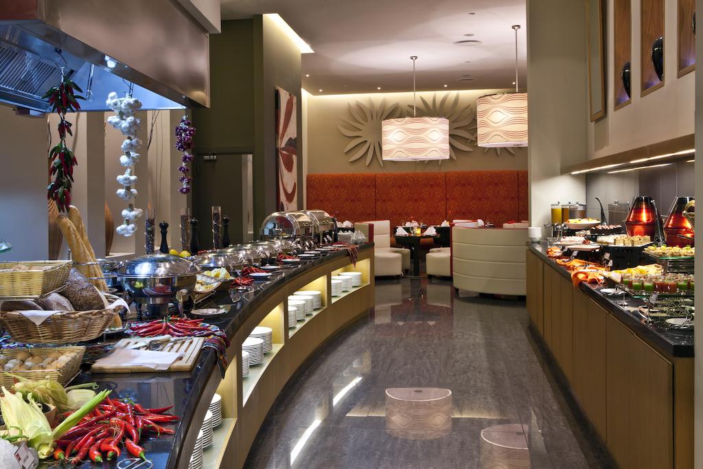 Ibis Mall Of The Emirates 3*, фото 12