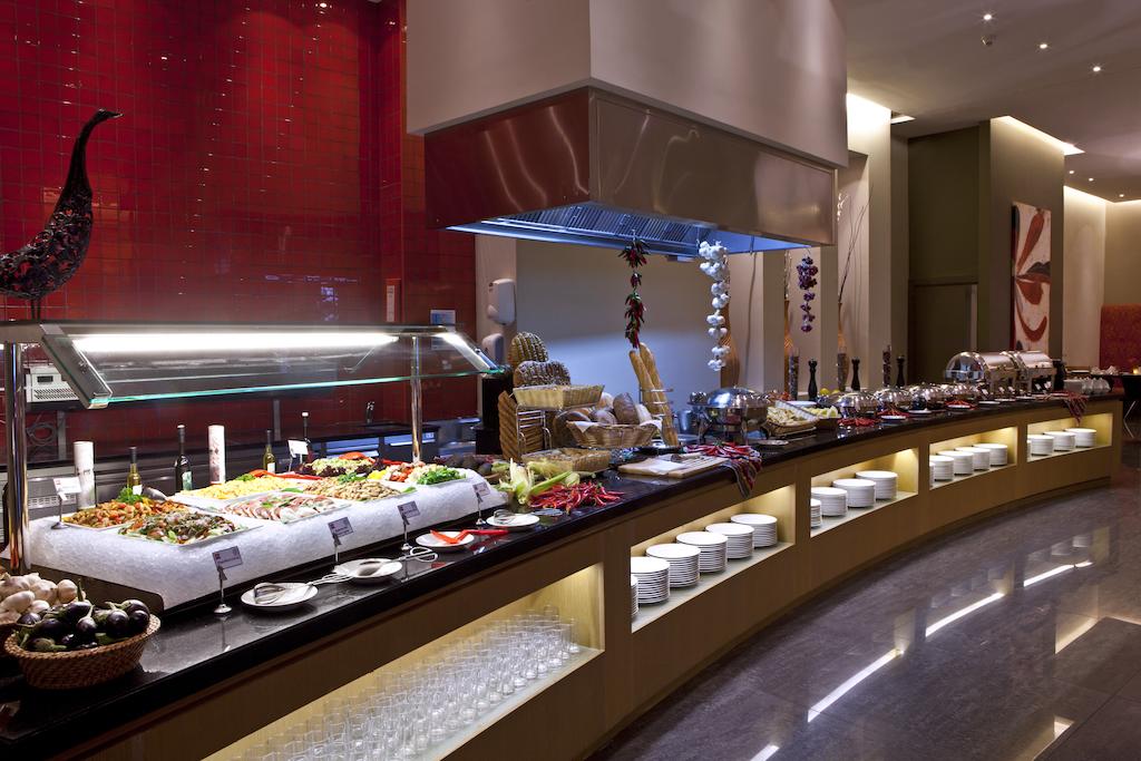 Ibis Mall Of The Emirates 3*, фото 10