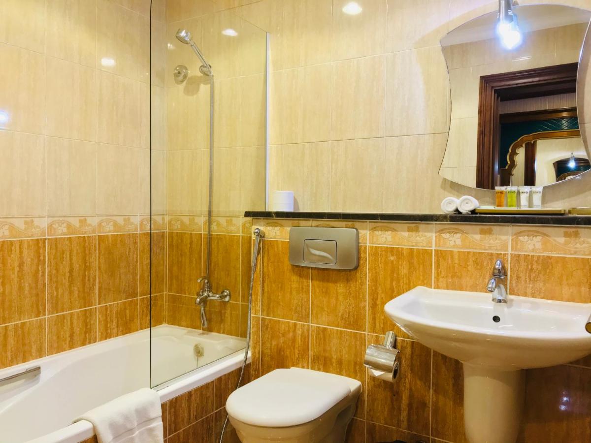 Riviera Hotel Dubai 4*