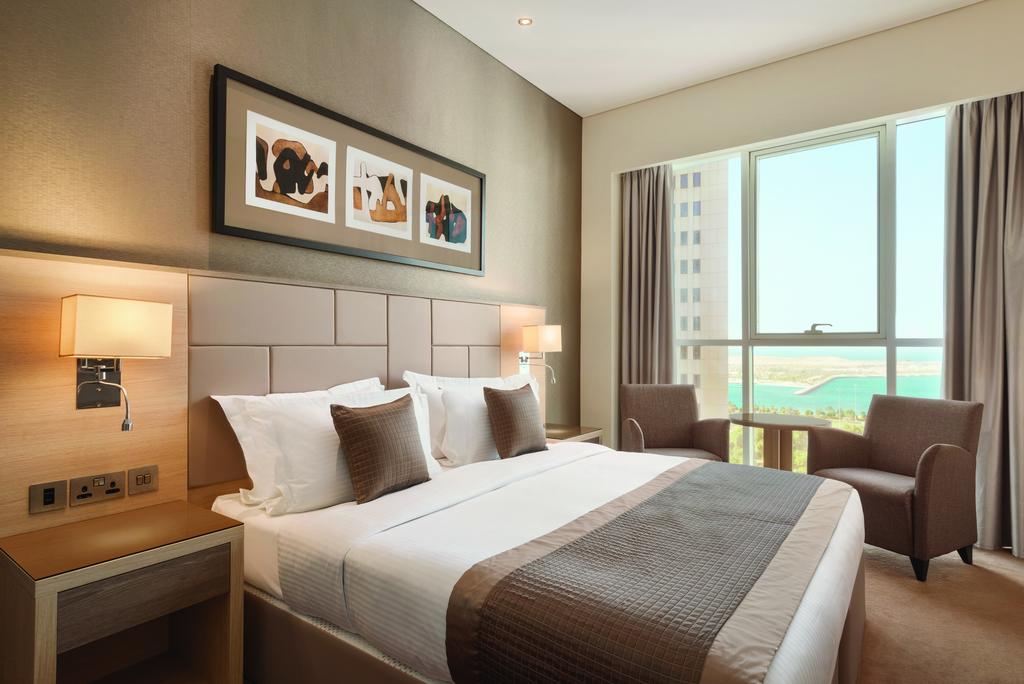 Tryp by Wyndham Abu Dhabi City Center 4*