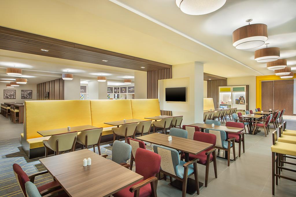 Hampton by Hilton Dubai Airport 3*, фото 10
