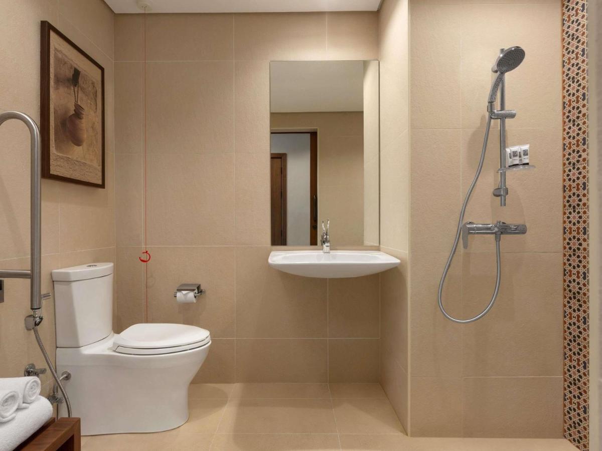 Super 8 By Wyndham Dubai Deira 2*, фото 4