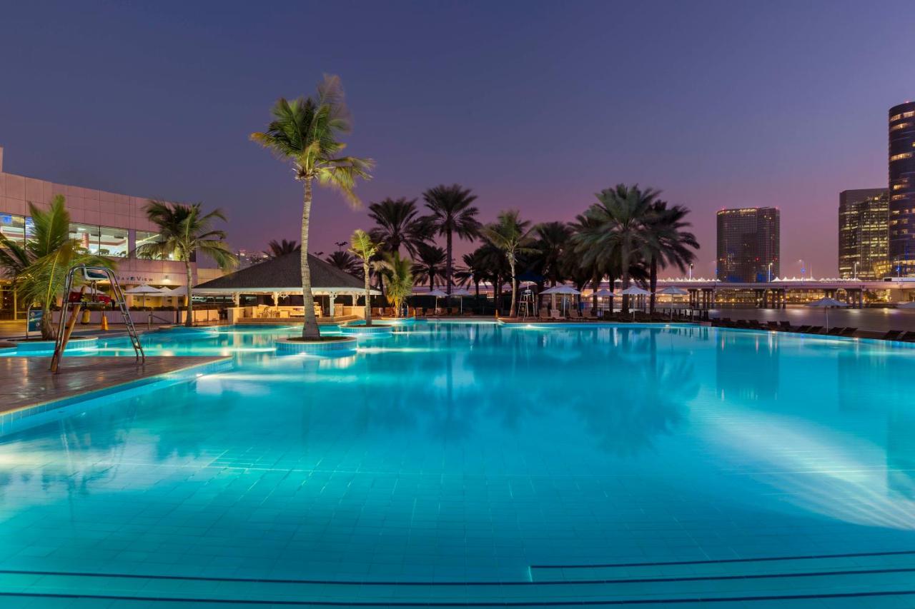 Beach Rotana Residences 5*