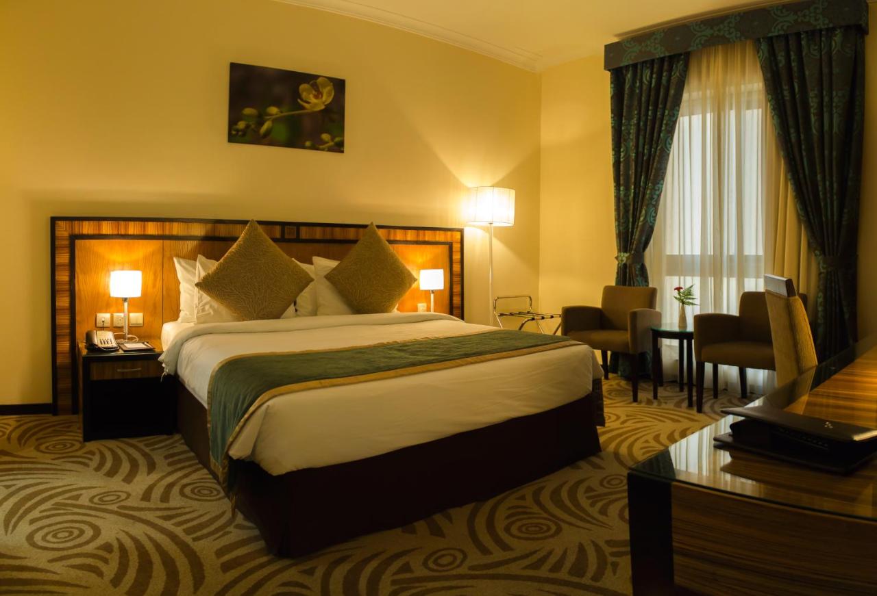 Al Majaz Premiere Hotel Apartments 5*, фото 7