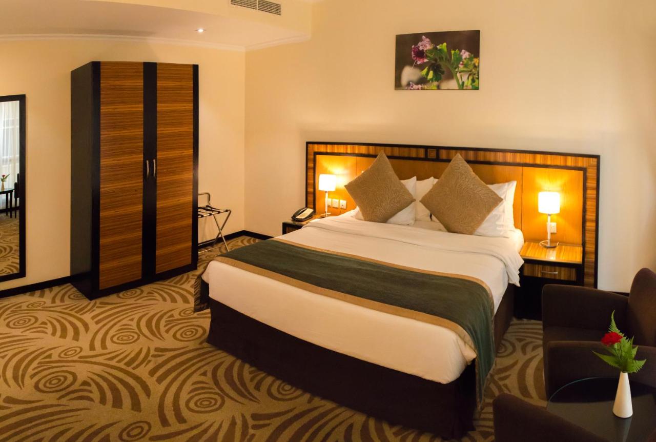 Al Majaz Premiere Hotel Apartments 5*, фото 12