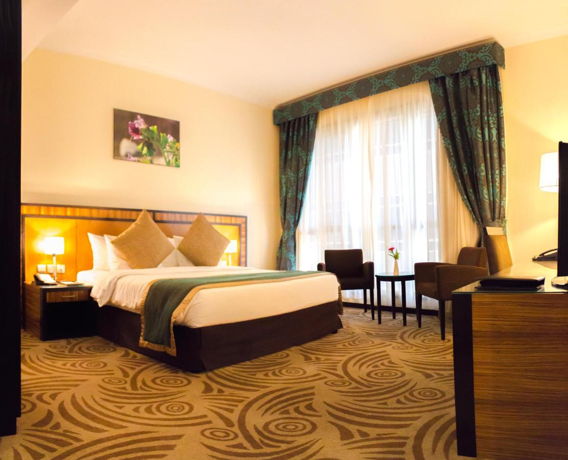 Al Majaz Premiere Hotel Apartments 5*, фото 13