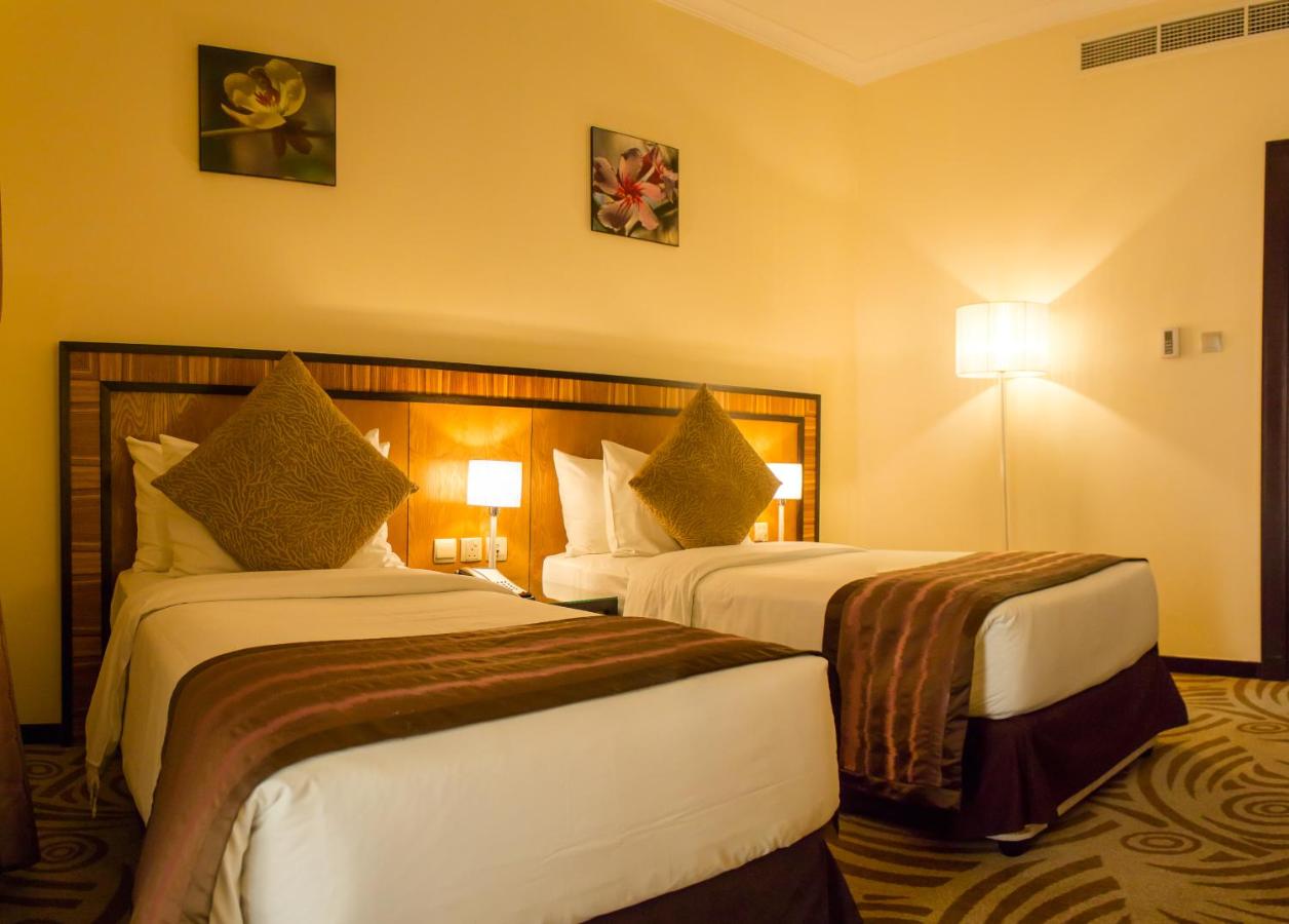 Al Majaz Premiere Hotel Apartments 5*, фото 6