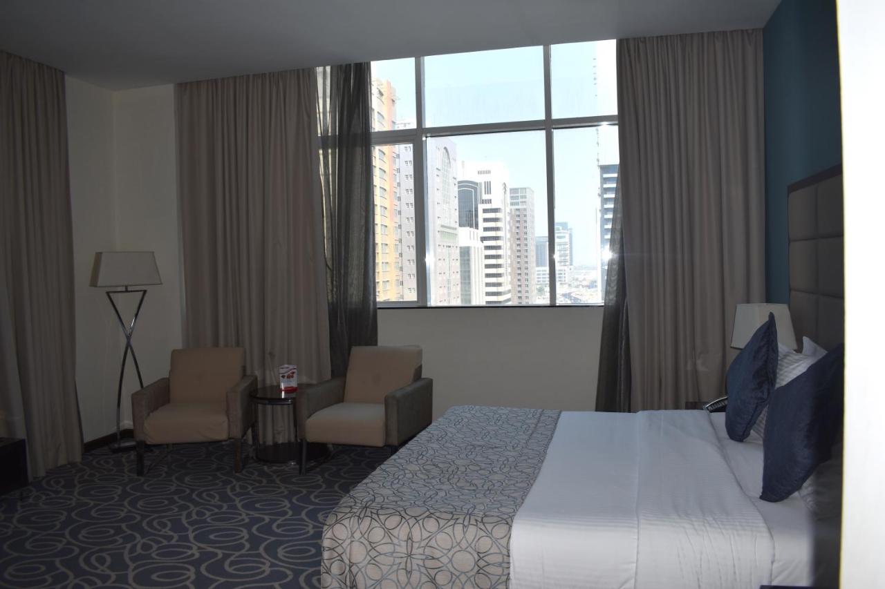 Ramada Abu Dhabi Corniche 4*, фото 9