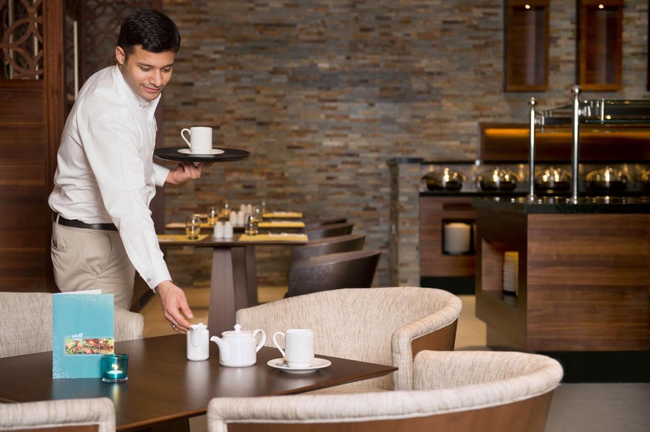 Hilton Garden Inn Dubai Al Muraqabat 4*, фото 13