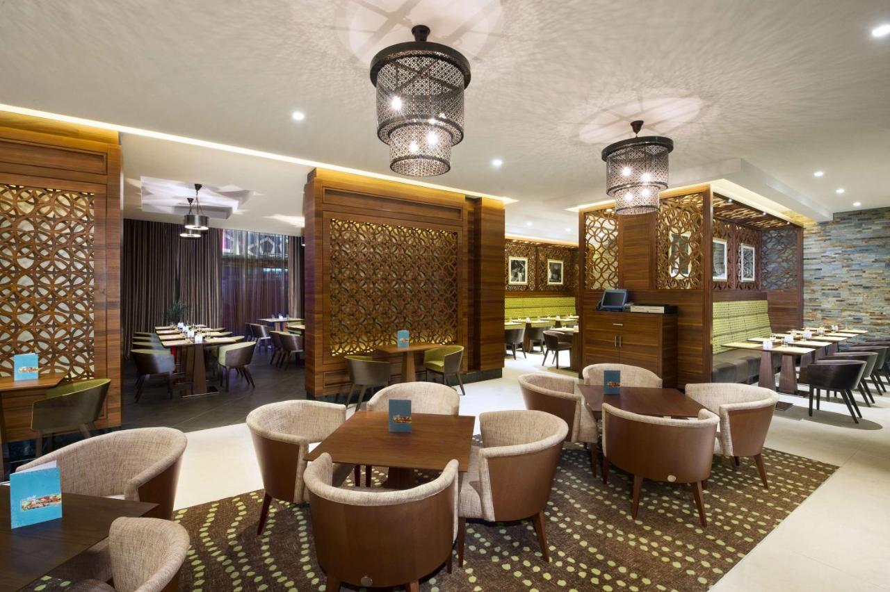 Hilton Garden Inn Dubai Al Muraqabat 4*, фото 4
