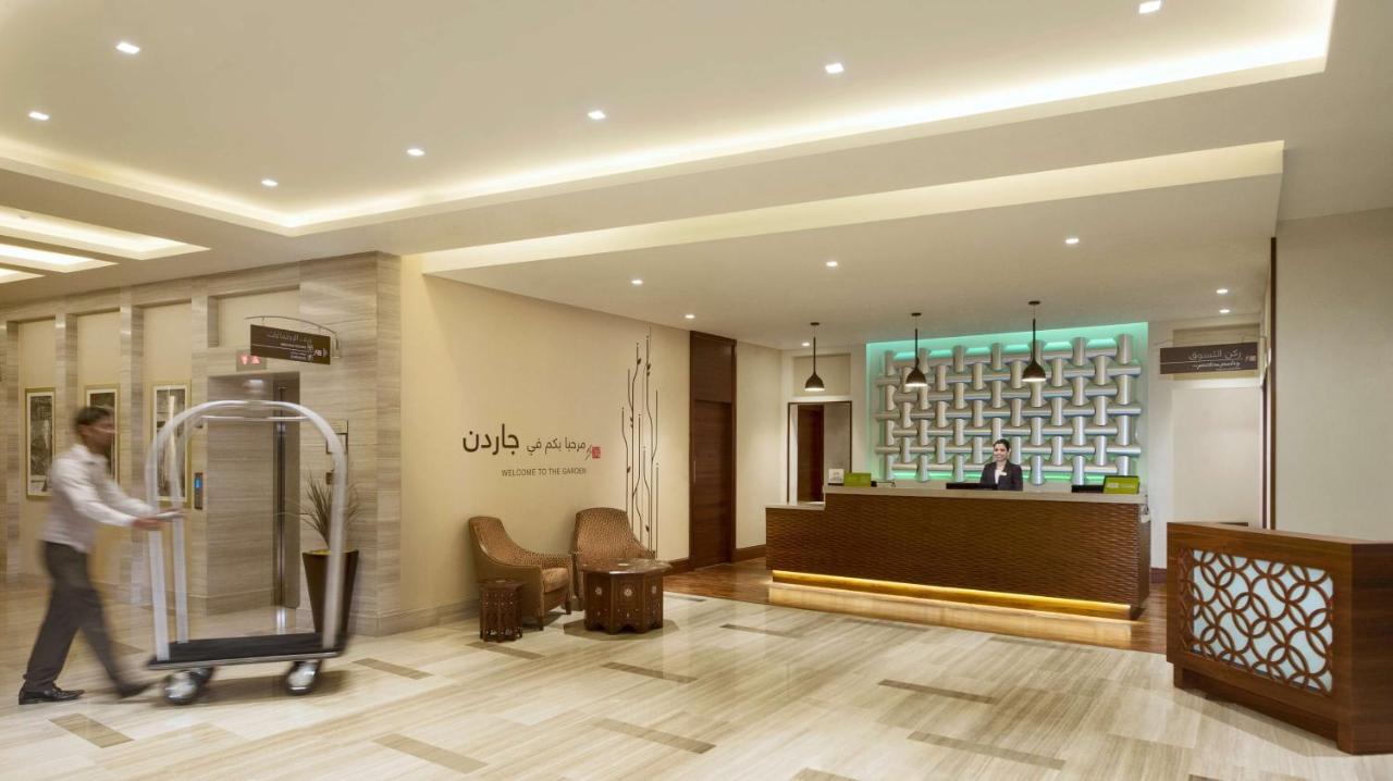 Hilton Garden Inn Dubai Al Muraqabat 4*, фото 2
