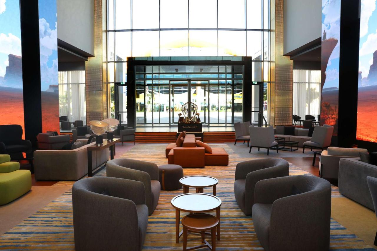 The WB Abu Dhabi, Curio Collection by Hilton 5*, фото 9