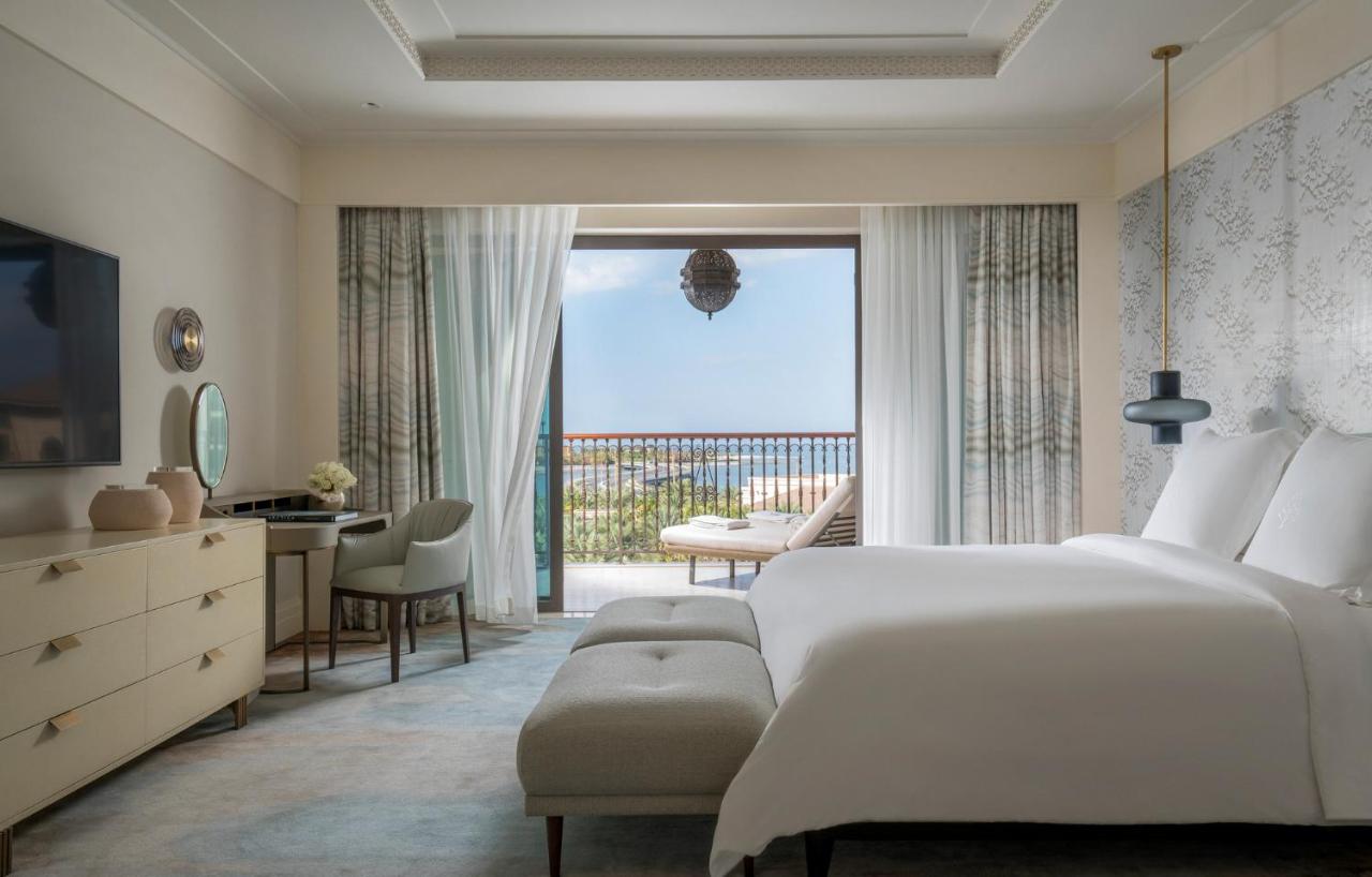 Four Seasons Resort Jumeirah 5*