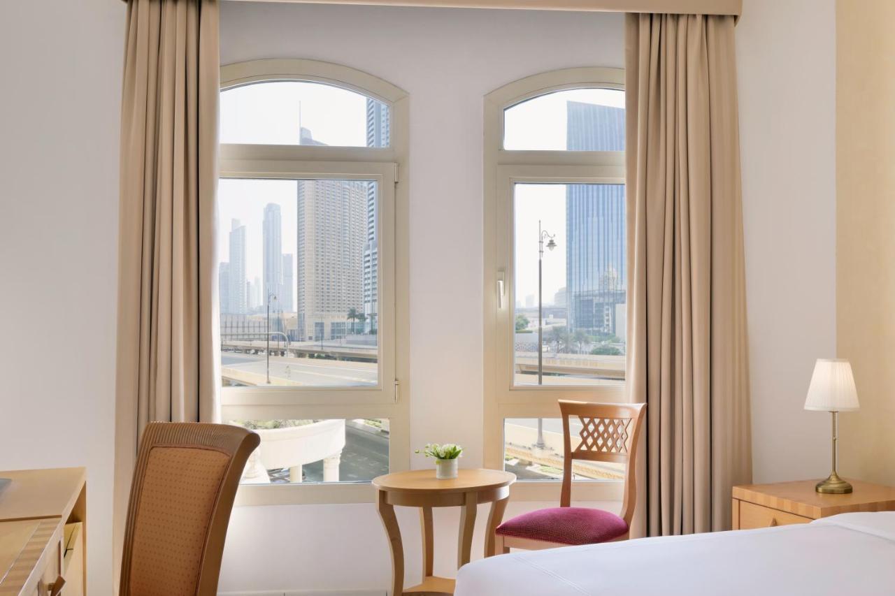 Roda Al Murooj Residences 3*