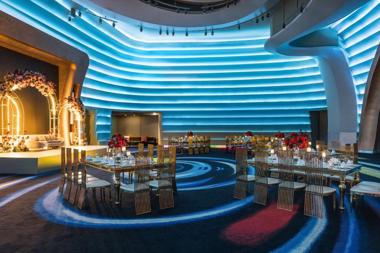 V Hotel Curio Collection By Hilton 4*, фото 14