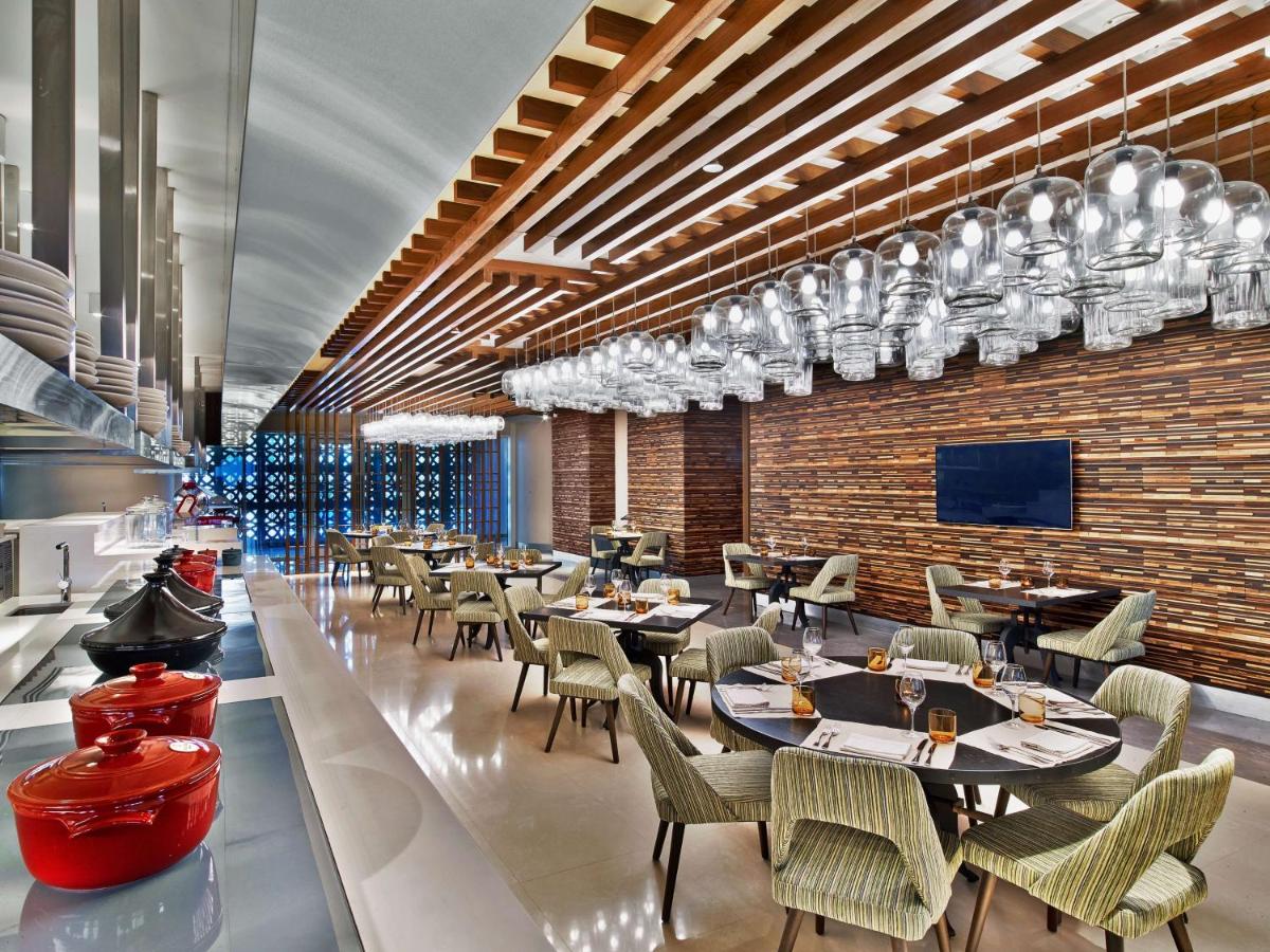 V Hotel Curio Collection By Hilton 4*, фото 16