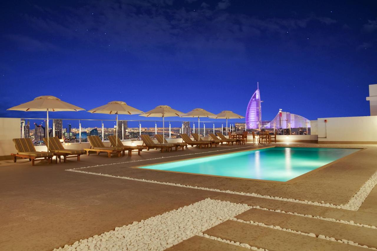 Lemon Tree Hotel 3*