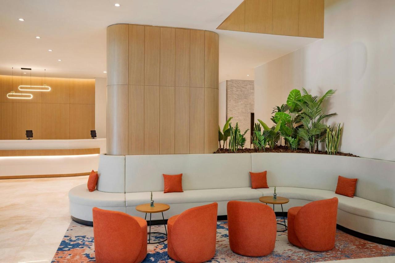 Courtyard by Marriott World Trade Center Abu Dhabi 4*, фото 12