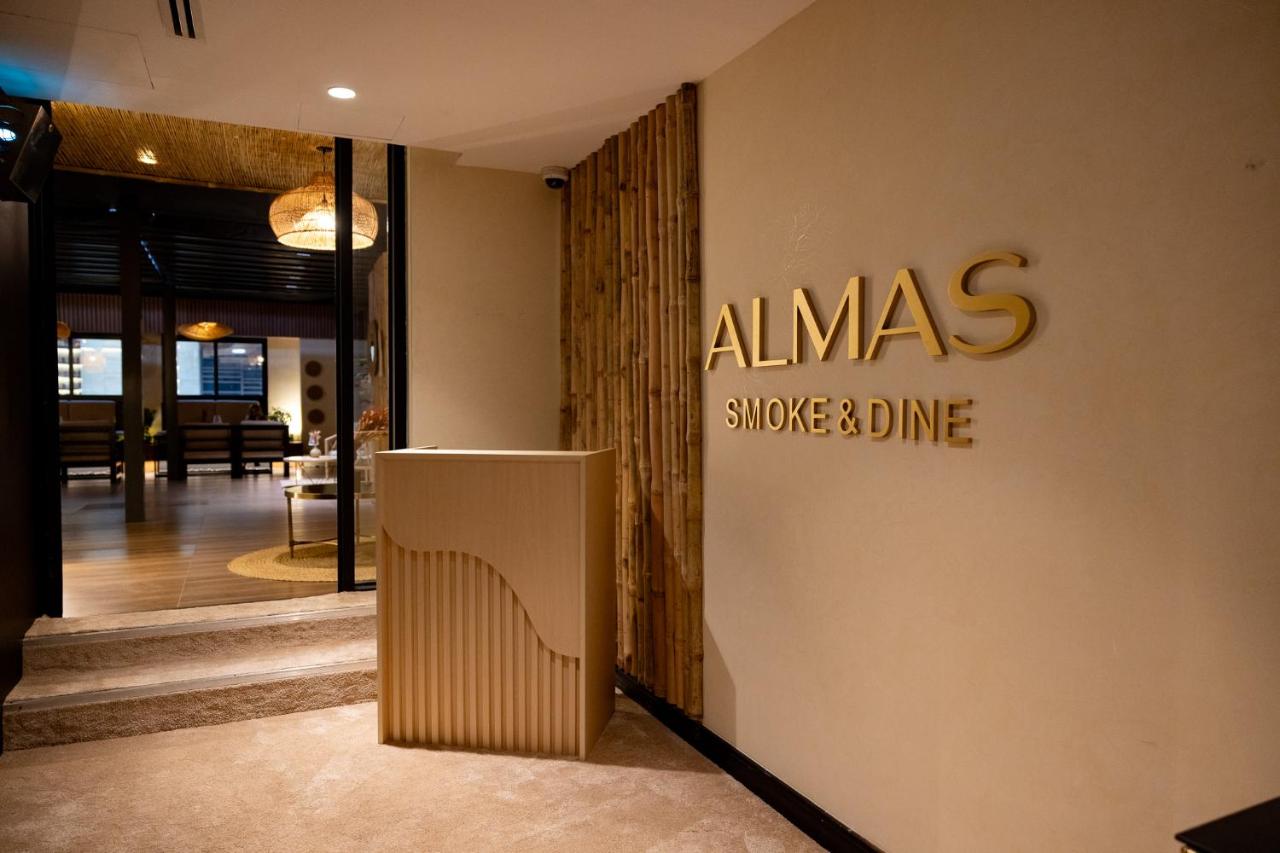 Grand Kingsgate Waterfront By Millennium Hotels 4*, фото 16
