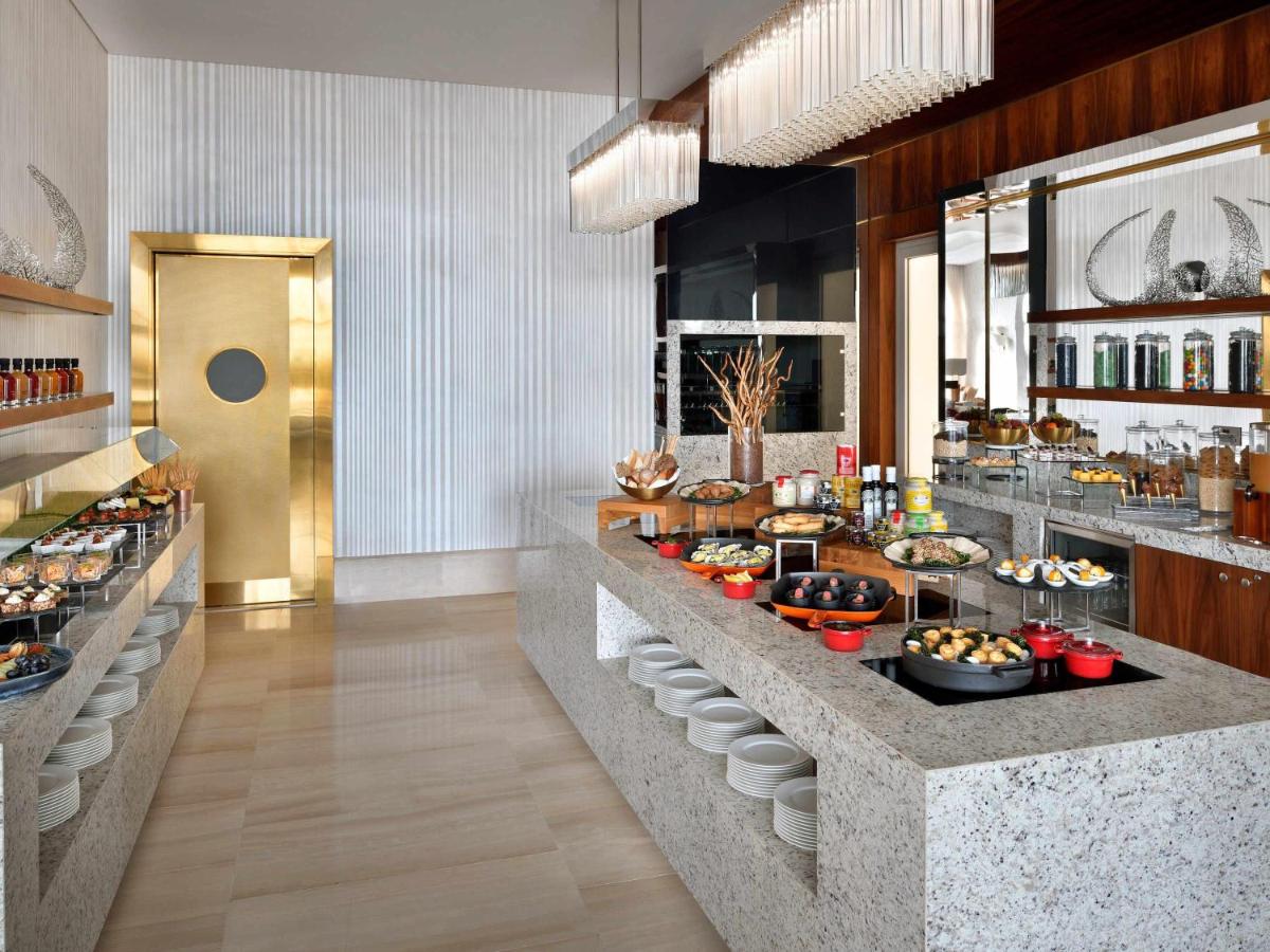 Grand Plaza Movenpick Media City 5*, фото 14