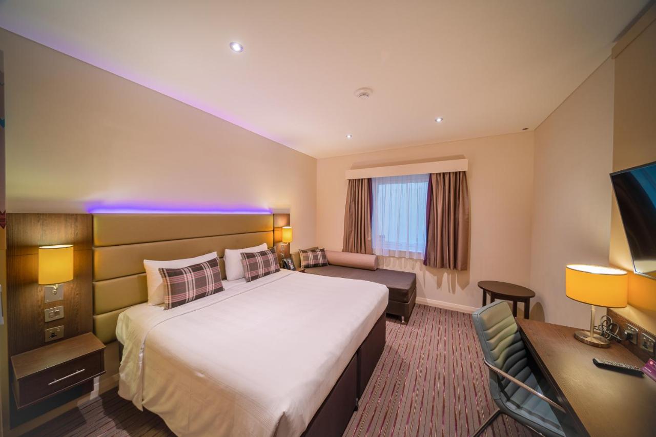 Premier Inn Dubai Al Jaddaf 3*