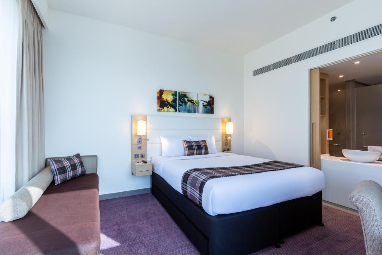 Premier Inn Dubai Dragon Mart 3*, фото 9