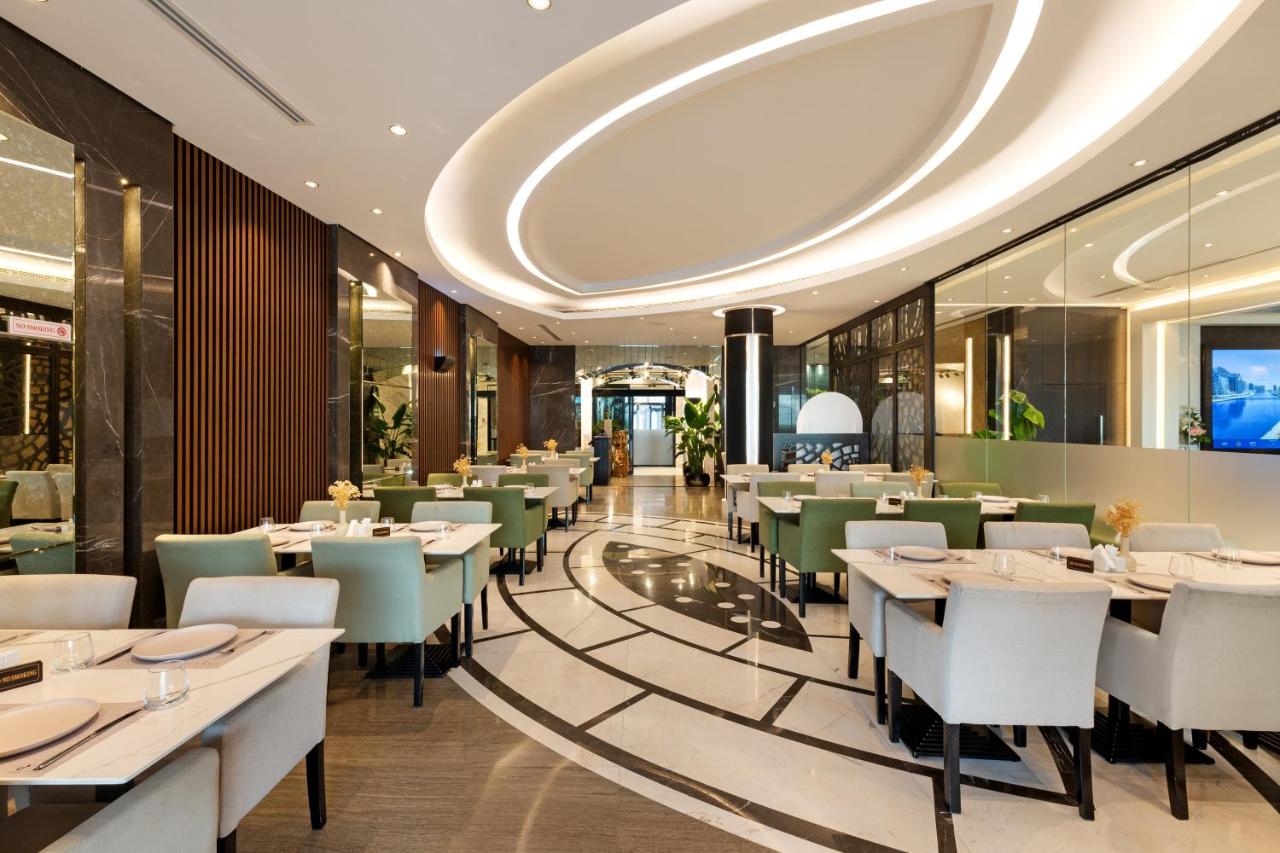 Royal Continental Suites 5*, фото 12
