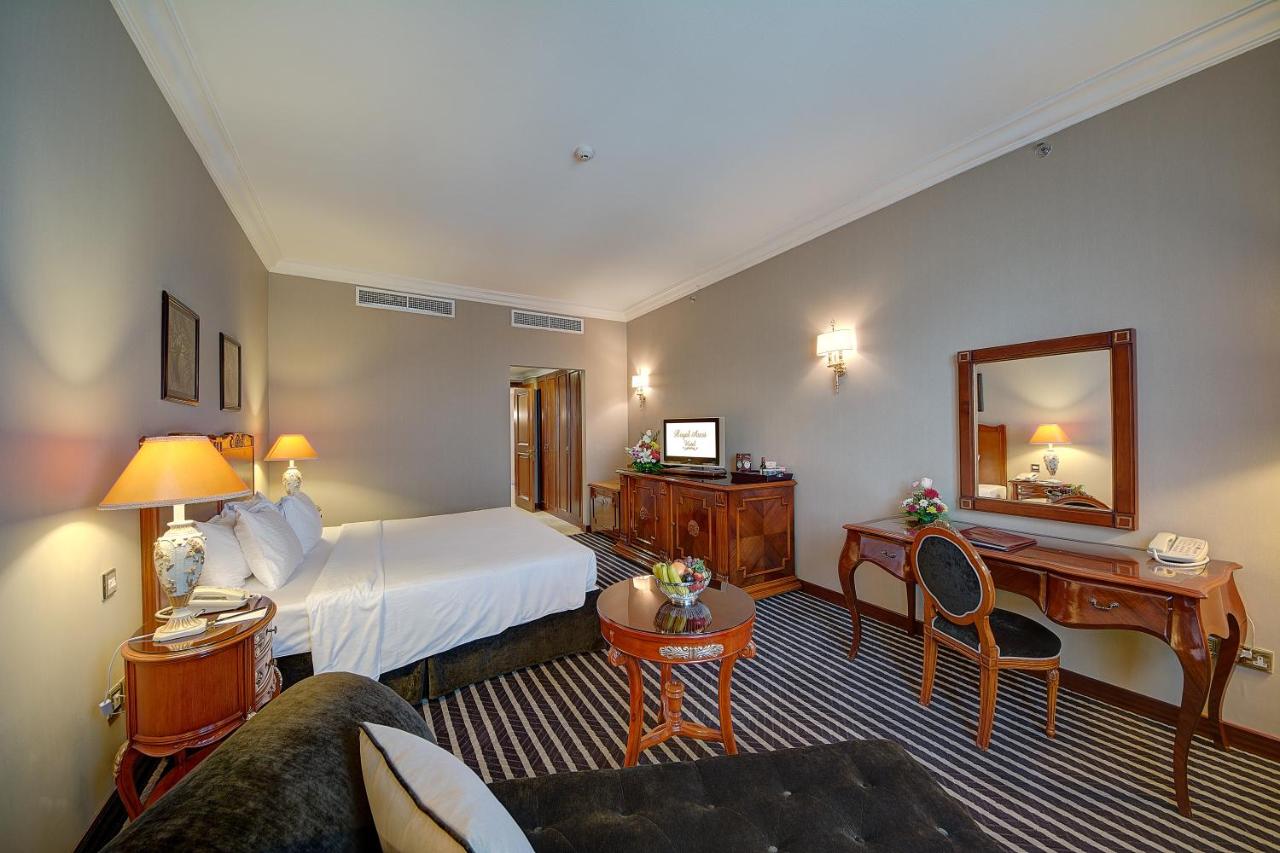 Ascot Hotel 4*