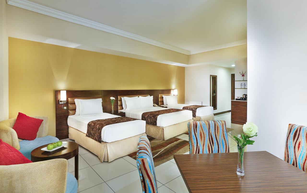 Gateway Hotel 3*