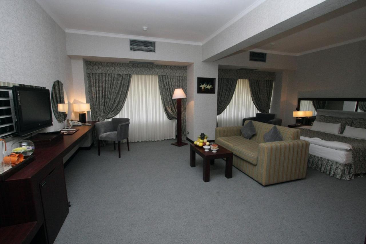 Le Grande Plaza 4*