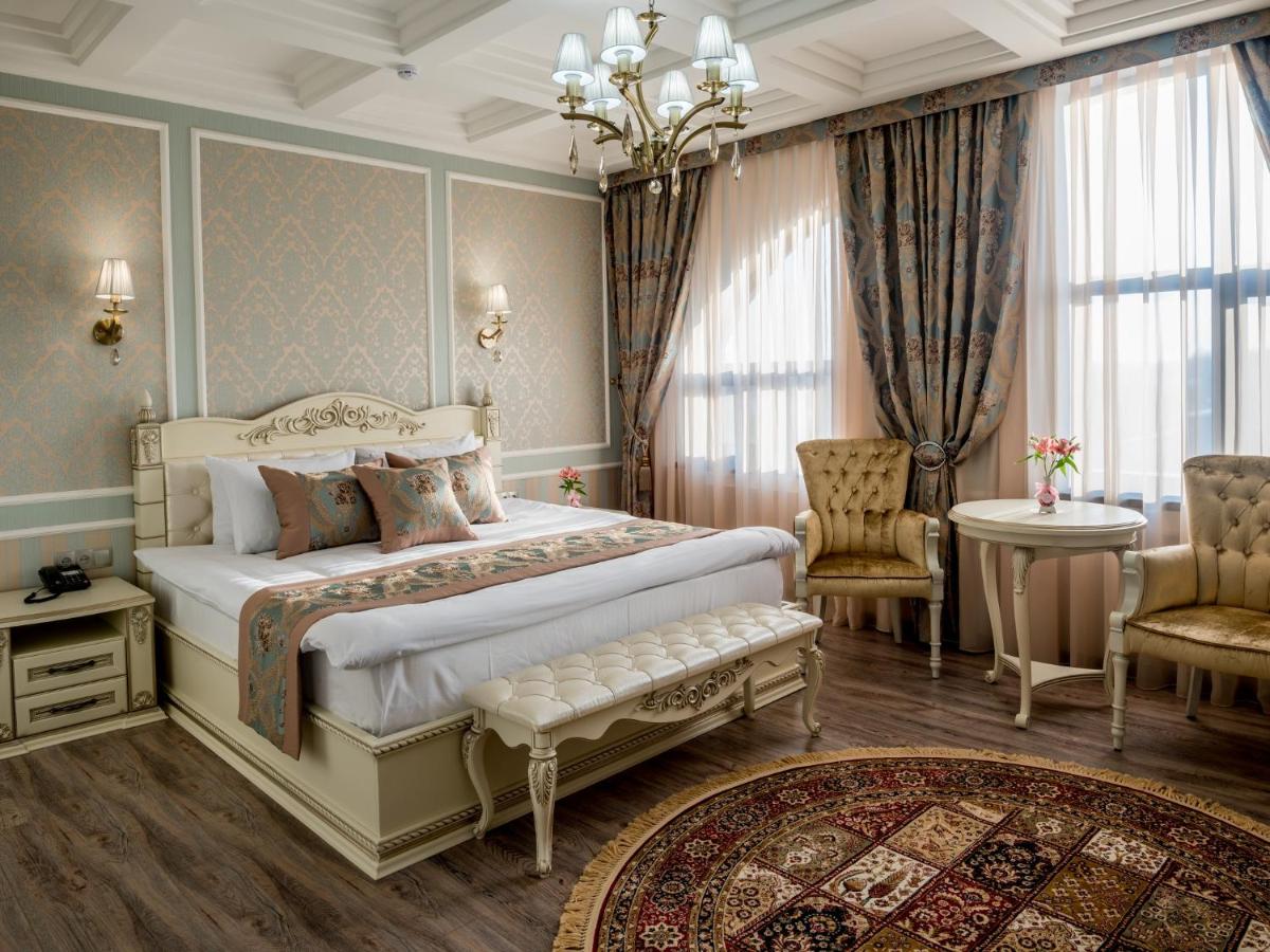 Aster Hotel Group 3*