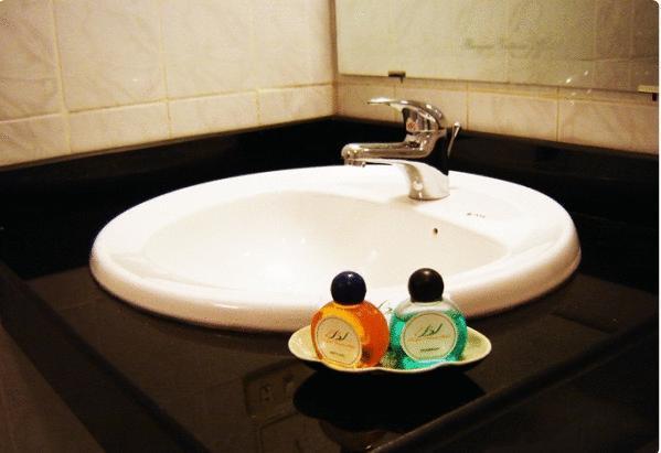 Bonjour Vietnam Hotel 2*