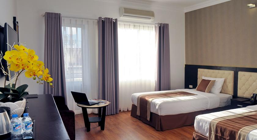 The World Hotel Nha Trang 3*