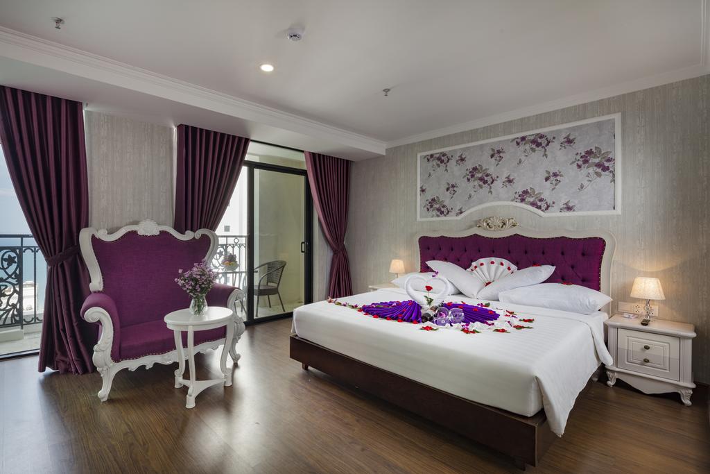 Bonjour Nha Trang Hotel 4*