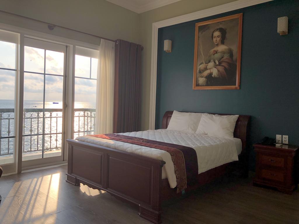 Ngoc Chau Hotel 3*