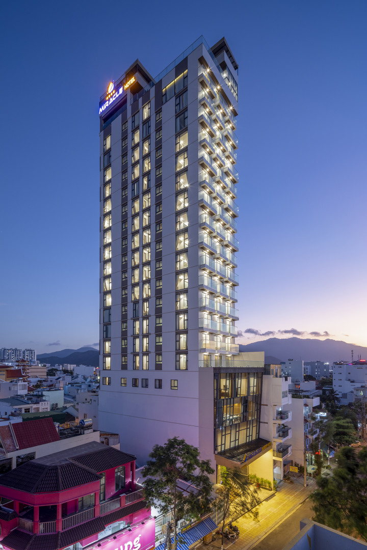 Miracle Luxury Hotel 4*