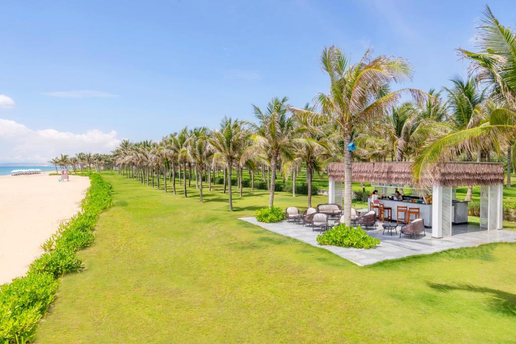Selectum Noa Resort Cam Ranh 5*, фото 2