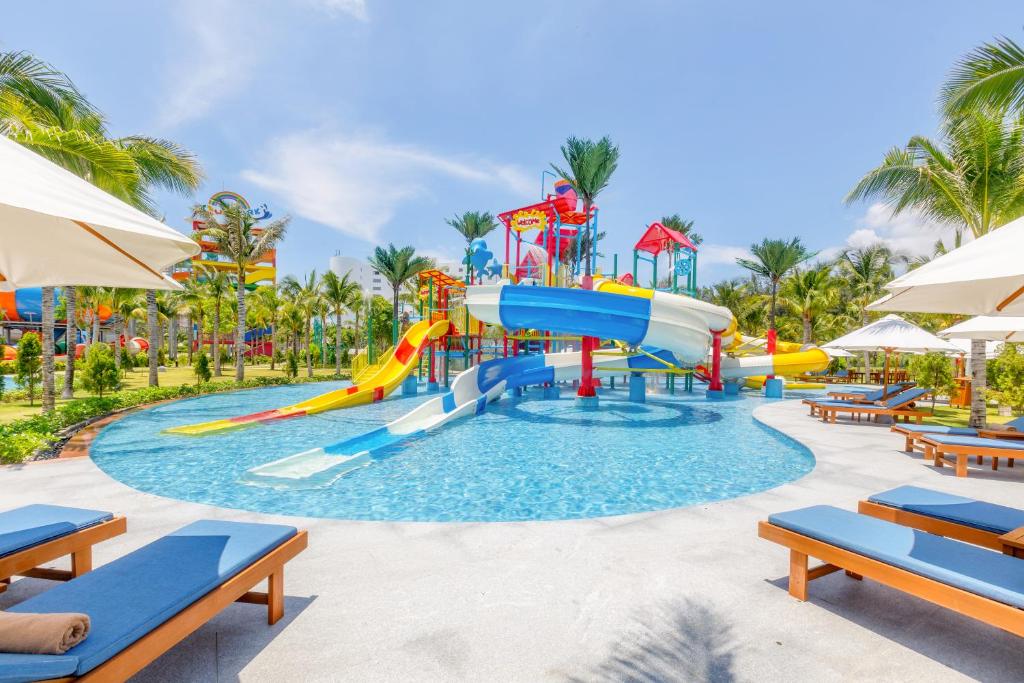 Selectum Noa Resort Cam Ranh 5*