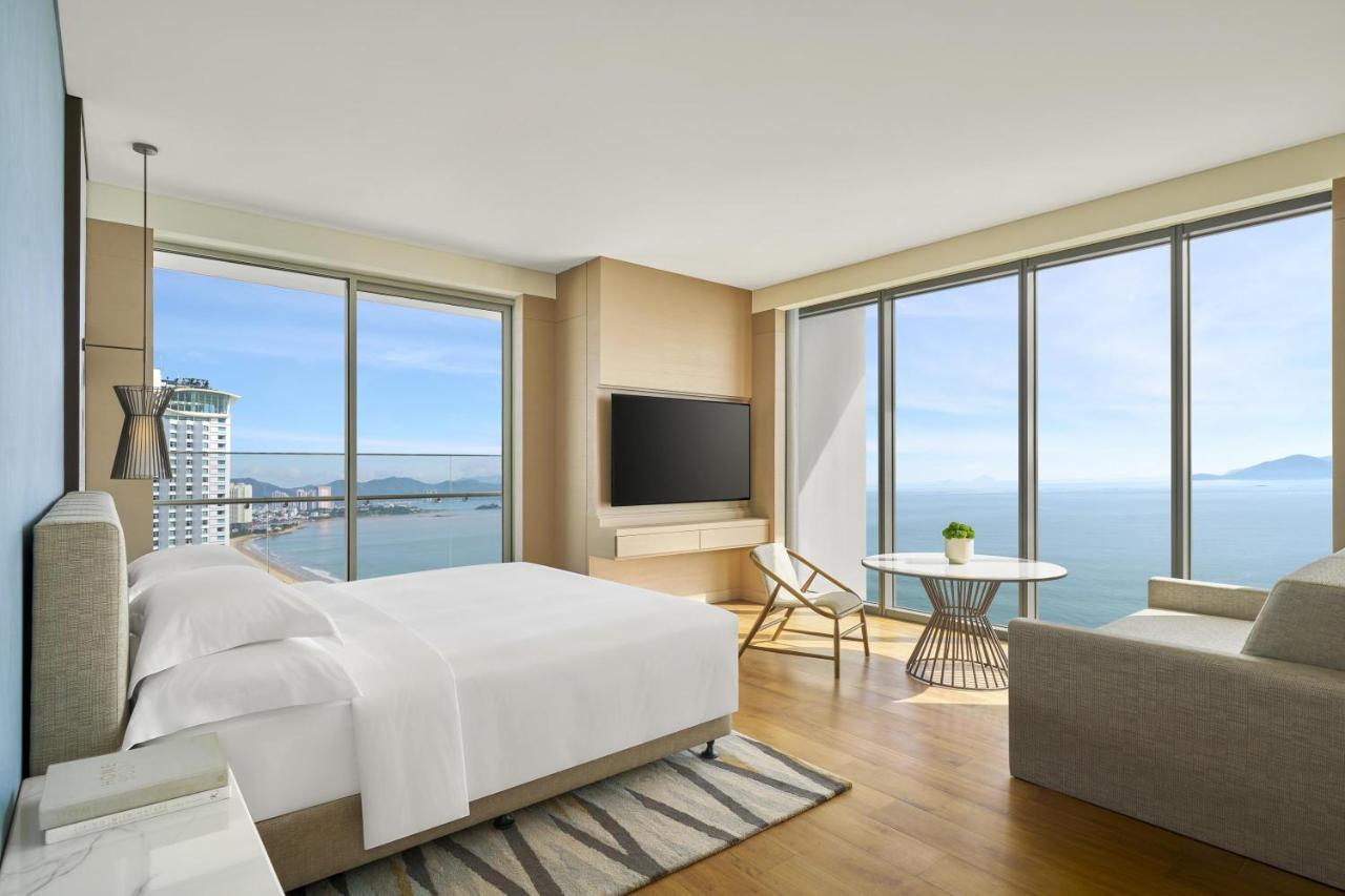 Hyatt Regency Nha Trang 5*