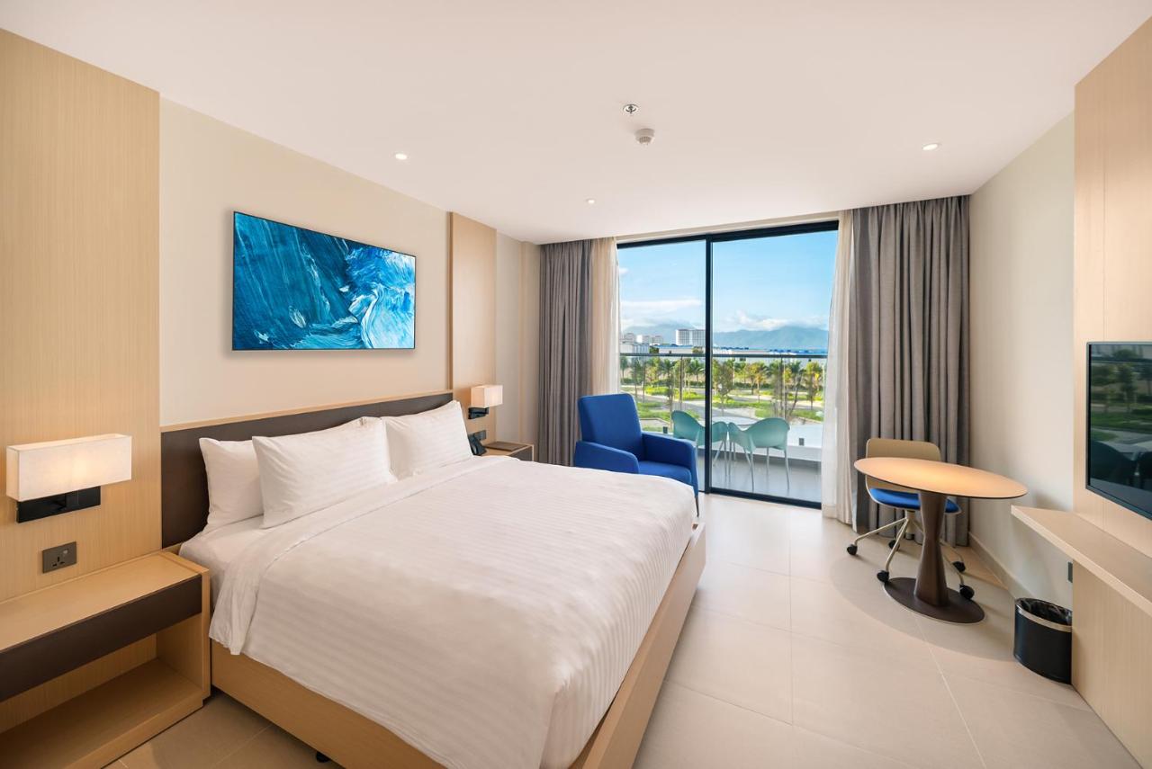 The Empyrean Cam Ranh 5*