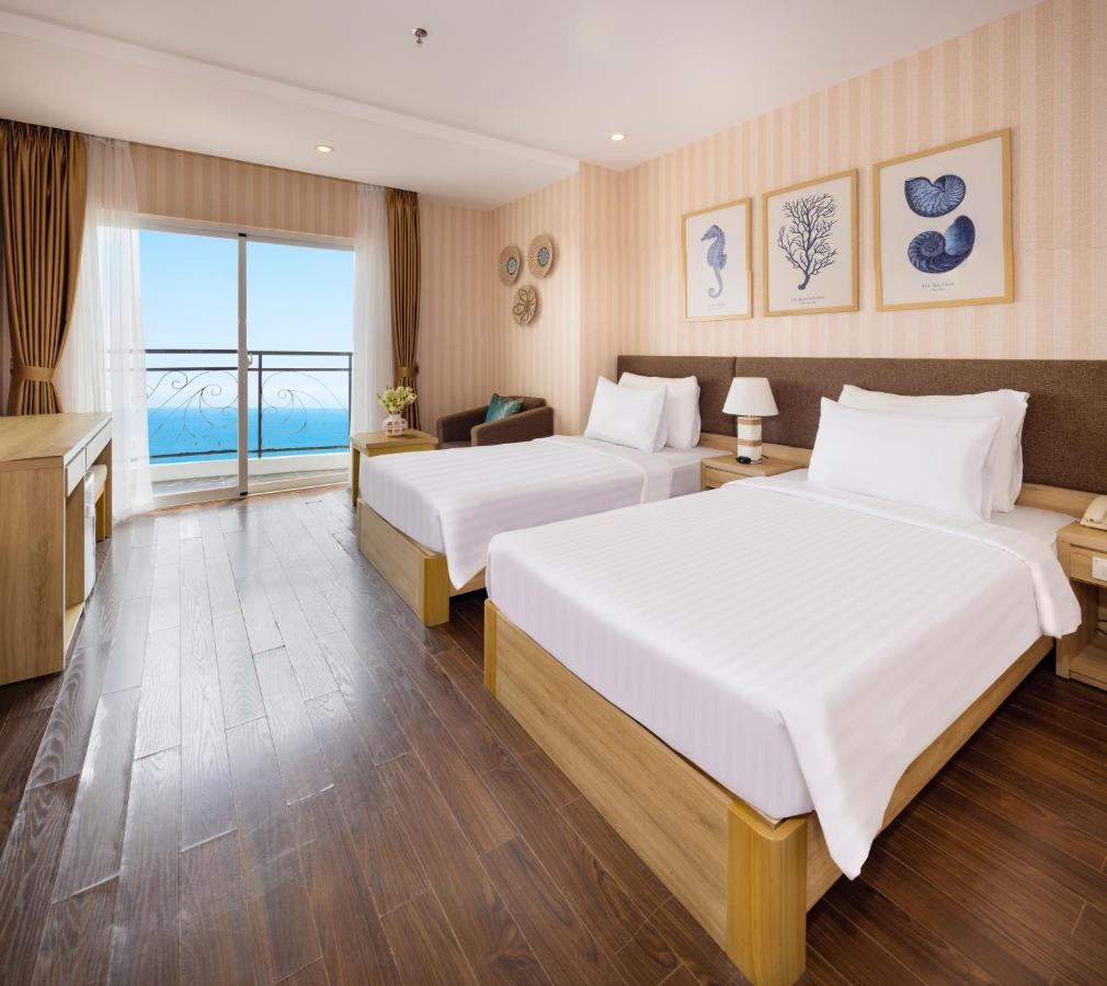 Hotel (Нячанг) 4*