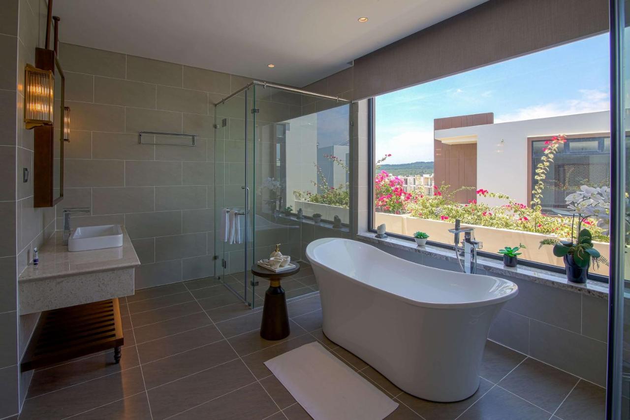 Wyndham Grand KN Paradise Cam Ranh 5*, фото 2