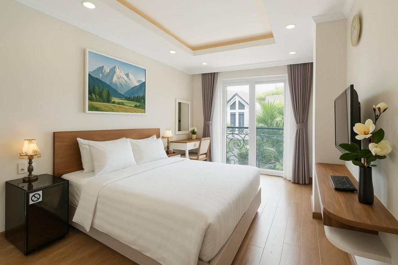 Hotel L Odeon Phu My Hung 3*