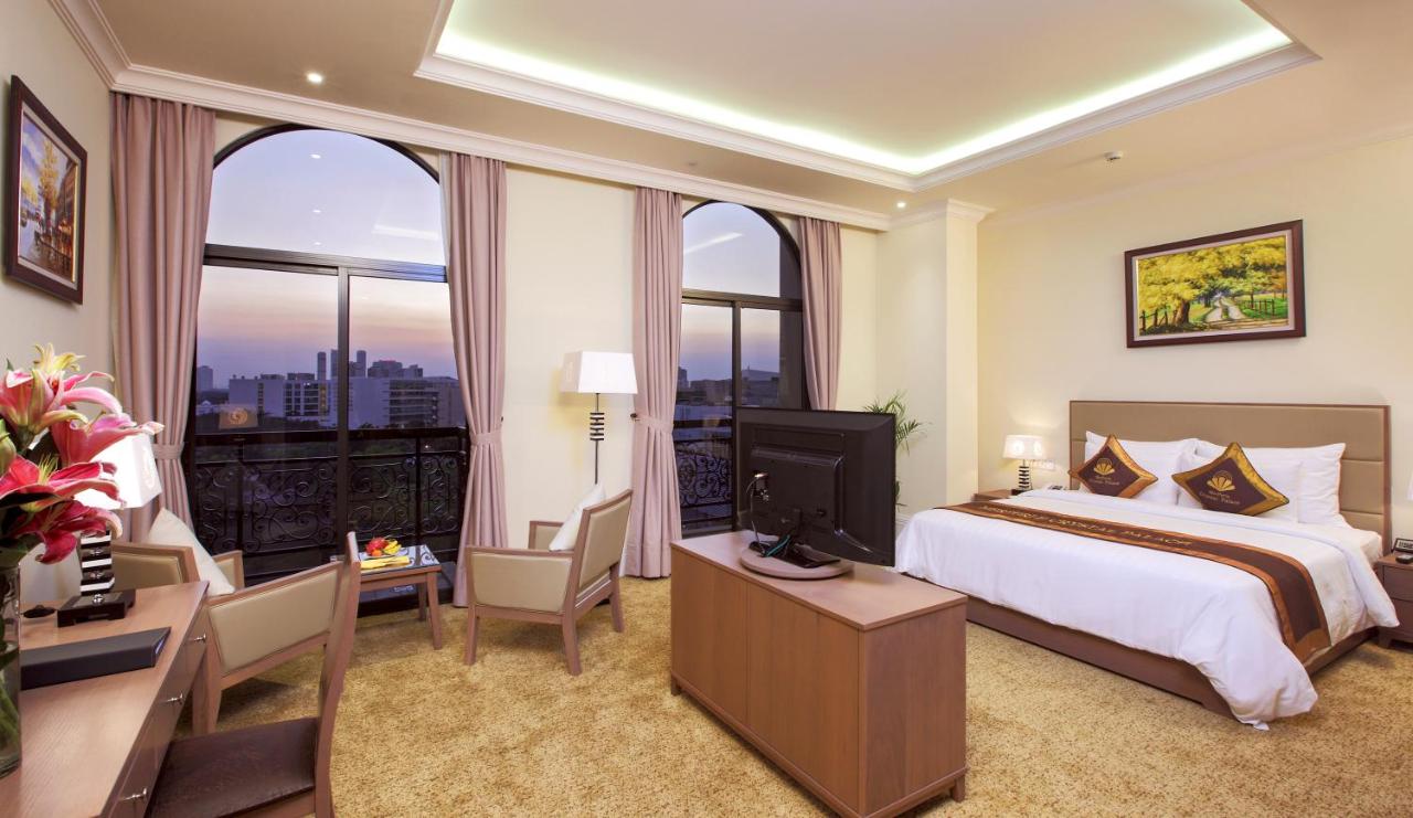 MerPerle Crystal Palace Hotel 3*